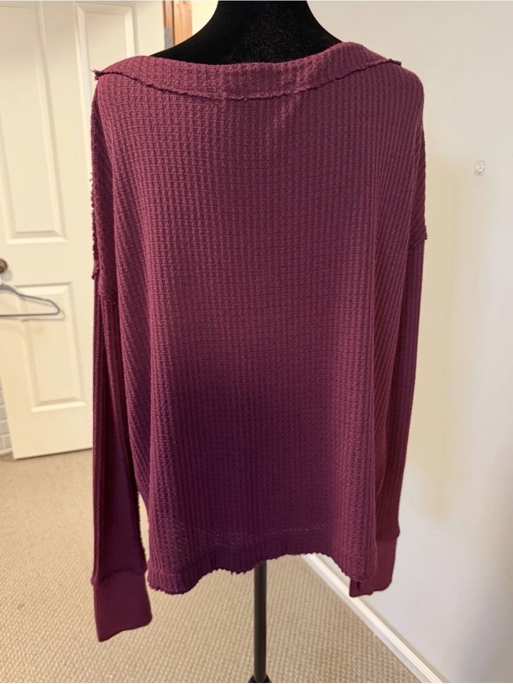 Free People We The Free Waffle Knit Oversized Thermal Top XS Plum Burgundy - Picture 5 of 5